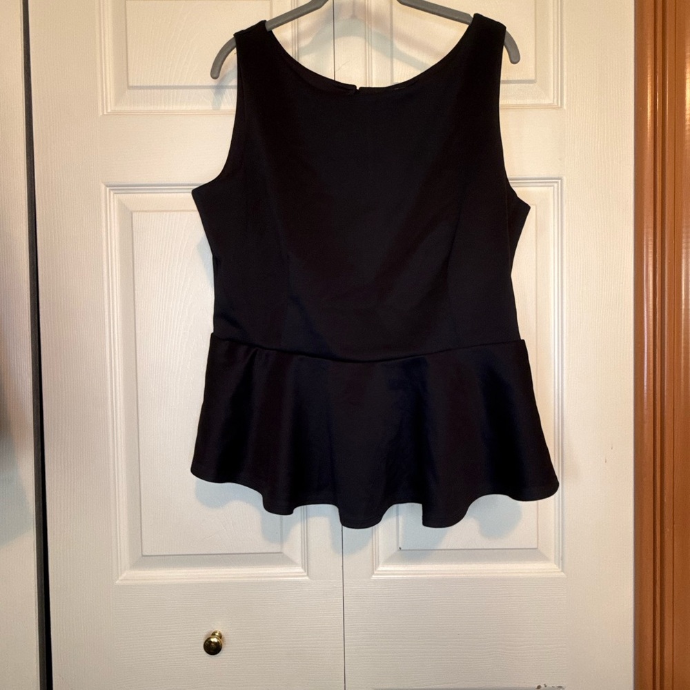 Bisou Bisou Black Sleeveless Peplum Blouse - XL